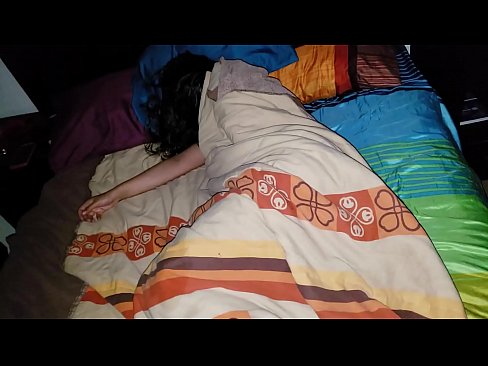 ❤️ Anak tiri berating ibu tiriné enom nalika dheweke turu. ❌ Saru dubur ing jv.liporno.ru ❌❤